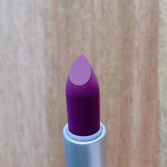 Mac Lipstick Powder Kiss Lipstick 305 Burning Love - Picture 9 of 15